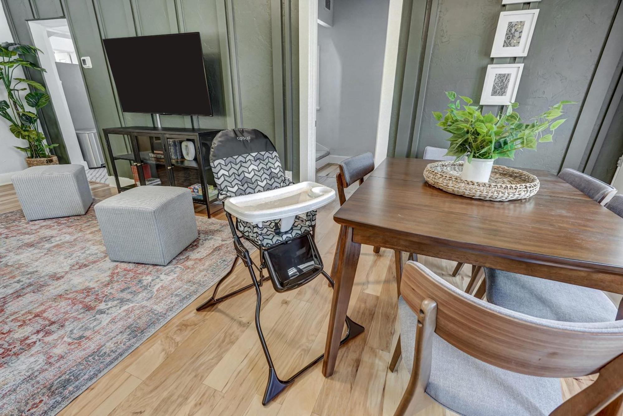Neighborly Heights - Downtown King Bbq Fire Pit Villa โคโลราโดสปริงส์ ภายนอก รูปภาพ